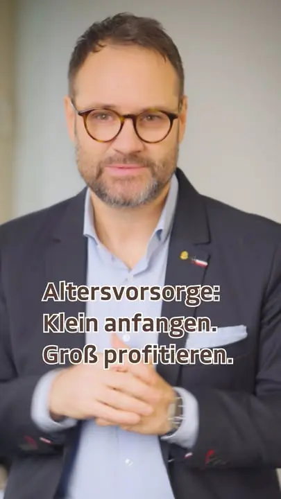 Altersvorsorge? Gerade für junge Menschen wichtig ❗️
Viele denken bei Altersvorsorge: „Dafür habe ich später noch Zeit.“
Aber genau das ist der Denkfehler.
Denn wer früh anfängt, kann schon mit kleinen Beträgen eine wichtige Grundlage für die Zukunft schaffen.

Zeit ist beim Vermögensaufbau oft einer der größten Vorteile.
Und noch besser: Eltern können schon für ihre Kinder vorsorgen.
Schon früh etwas aufzubauen, kann später einen echten Unterschied machen, egal ob für die Altersvorsorge, finanzielle Sicherheit oder einfach mehr Freiheit im Leben.

👉 Es geht nicht darum, sofort große Summen zu investieren. Klein anfangen ist besser als gar nicht anfangen.

Je früher der Start, desto mehr kann die Zeit für dich oder dein Kind arbeiten. 

Ich berate dich gerne dazu – verständlich, barrierefrei, auch in Gebärdensprache. 🤟
Kommentiere mit 👂 oder „Vorsorge“, wenn du wissen möchtest, welche Möglichkeiten es für dich oder dein Kind gibt.

#Altersvorsorge #Vorsorge  #Vermögensaufbau  #Finanzplanung #Gebärdensprache #Gehörlosencommunity #barrierefrei #dgs
